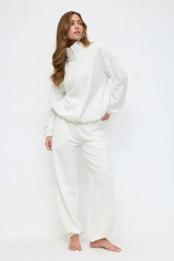 Soft sport zip sweater