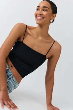 spaghetti strap singlet