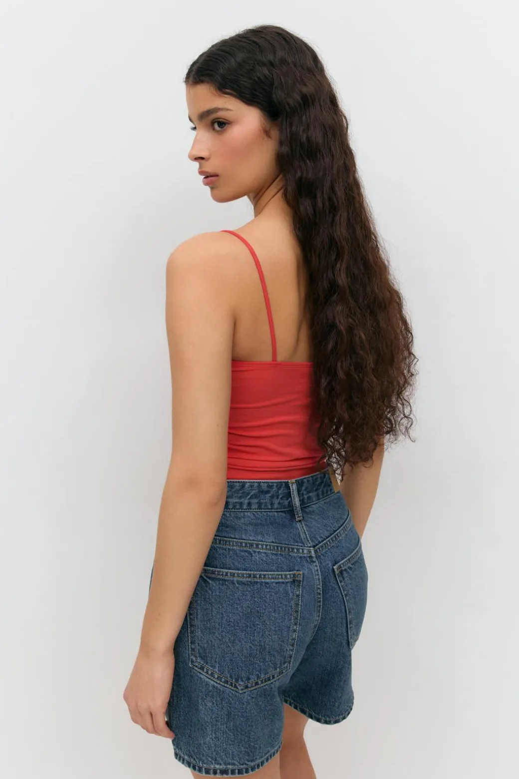 spaghetti strap singlet
