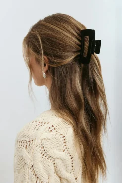 Square hair clip
