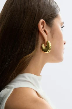 Statement chunky hoops