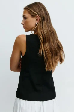 Tailored boatneck vest