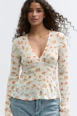 Tie back top