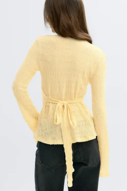 Tie back top