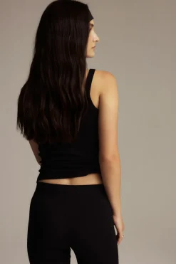Tight fit rib singlet