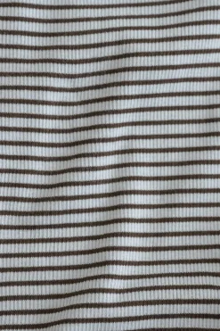 Tight fit rib singlet
