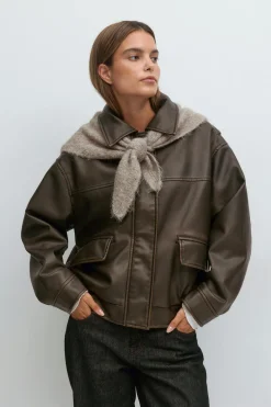 Triangle scarf