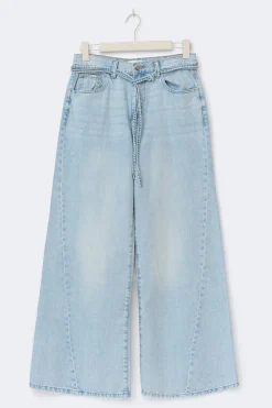 Twisted wide jeans