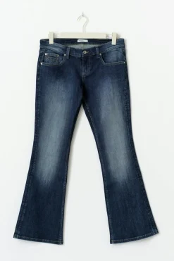 Ultra low bootcut jeans
