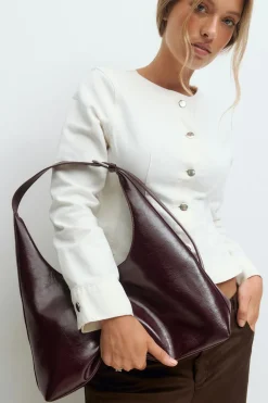 Wide shoulder bag