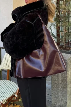 Wide shoulder bag