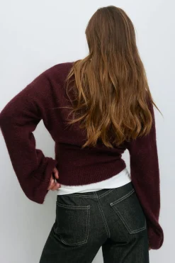 Wide sleeve knitted sweater