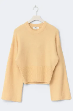 Wide sleeve knitted sweater