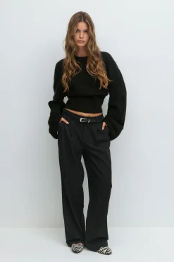 Wide sleeve knitted sweater