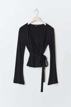 Wrap top