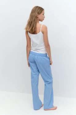 Y folded down trousers