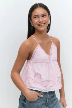 Y triangle singlet