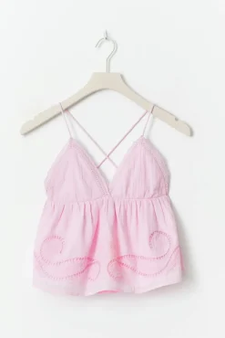 Y triangle singlet